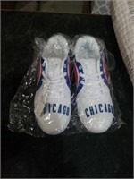 Brand new sz 7 Cubs shoes