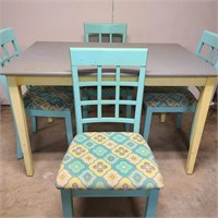 Shabby Table & 4 Chairs