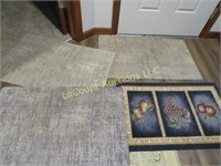 4 area rugs entry door size good condition