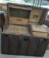 VINTAGE CAMEL BACK TRUNK TIN TYPE WITH TRAY