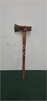 Wood handle 8 pound splitting maul