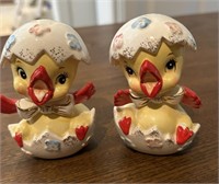 Vintage Hatching Ducks S&P Shakers