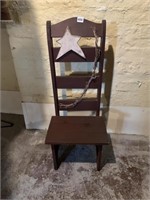 WOOD CHAIR W/ STAR ACCENT