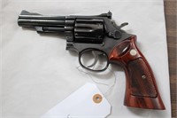 Smith & Wesson .357 Magnum Model 19-3 Gun