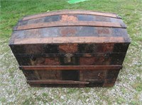 Antique Steamer Trunk Dome Top 36x22x30