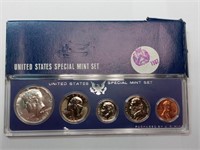 OF) 1967 US special mint set with silver half