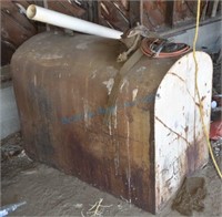 Portable oil tank