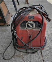 Lincoln 225 Amp Welder