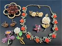 Vintage flower themed jewelry lot