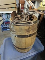 Nail barrel w/hay hooks.