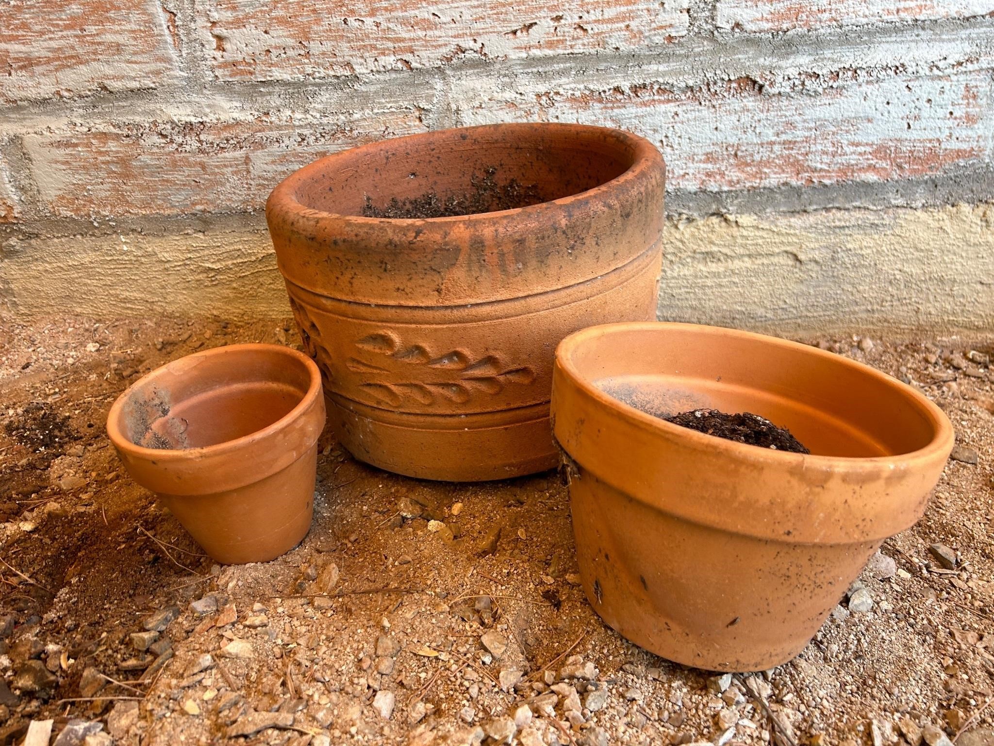 3 Terracotta Planters