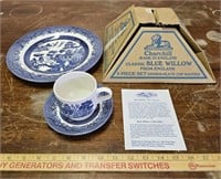 Classic Blue Willow Churchill Made In England 3
