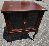 GLASS FRONT DISPLAY END TABLE