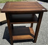 WALNUT STAINED END TABLE