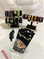 Bracelets, Pendant and loose beads