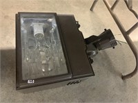 OUTDOOR FLOOD LIGHT