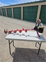 Gas powered auger