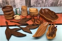 Collection of wood bowls & decor