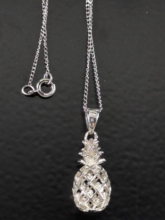 925 Sterling Silver Pineapple Pendant Necklace