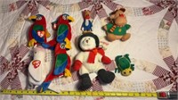 Small plush toy lot see pics.  OFFSITE PICKUP