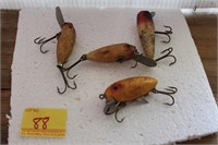 GROUPING OF 4 VINTAGE WOODED FISHING LURES