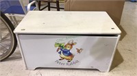 Peter rabbit kids toybox, the lid needs to be