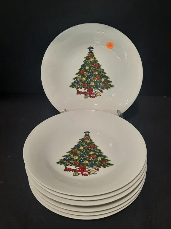 (8) Christmas Plates