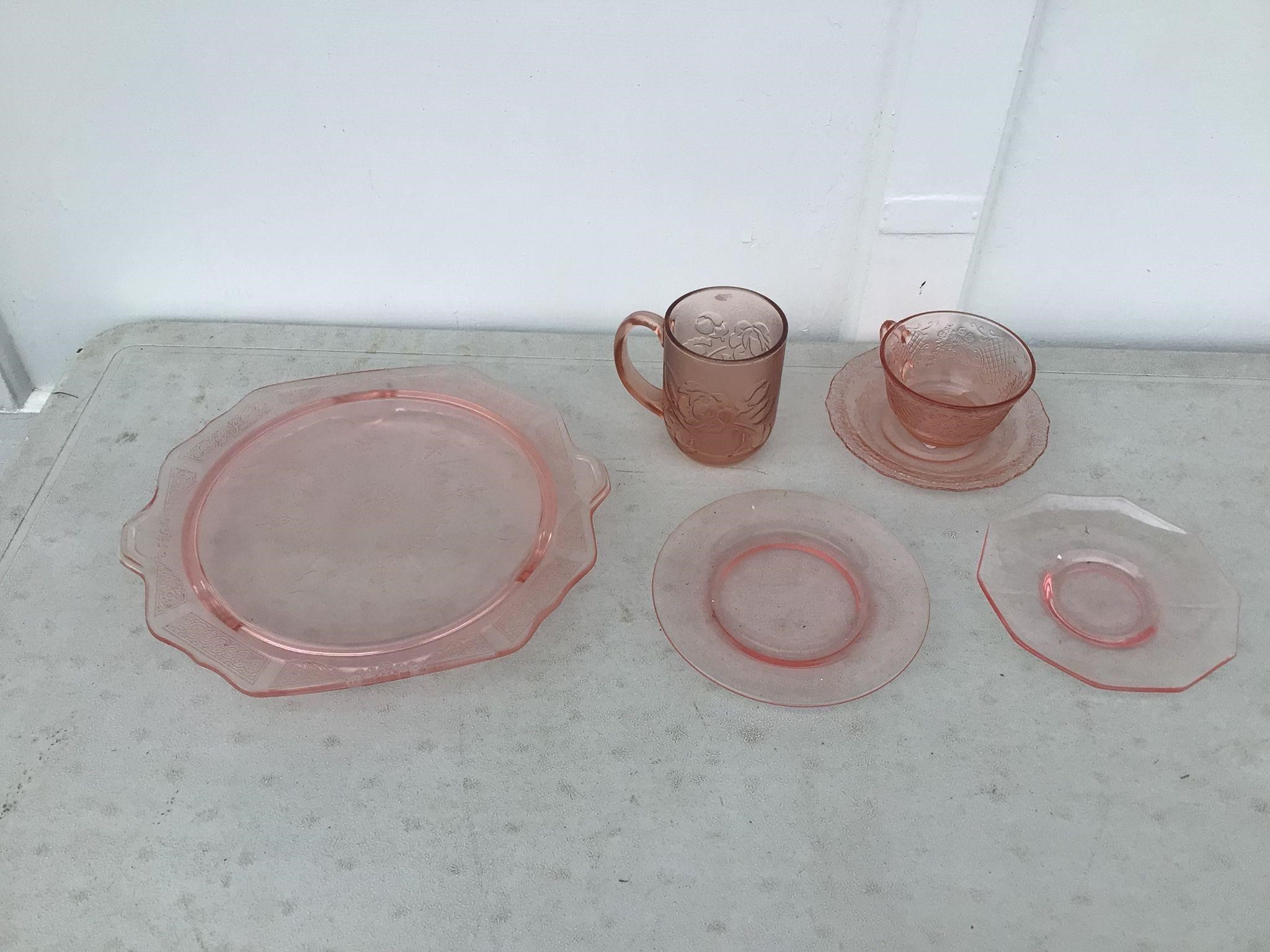GROUPING OF PINK DEPRESSION GLASS