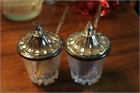 Pair of condoment jars w/ lid