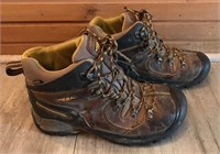 Men’s 10.5D Keen Utility F2413-18 Work Boots