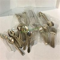 Silverware lot - primarily pattern the same but