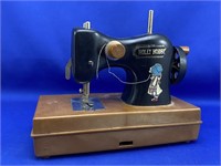 Holly Hobbie Sewing Machine