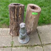 RESIN OTTER, 2 HOLLOW TREE STUMPS / YARD ART