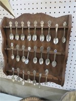 WOOD RACK  WITH COLLECTOR SPOONS