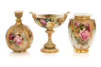 THREE WORCESTER PORCELAIN VASES