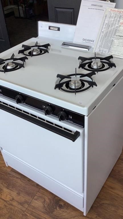 Gas Range, Signature brand, never installed