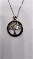 Sterling tree of life necklace stamped 925, 3.1g
