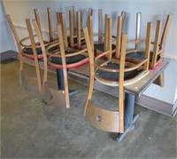 Table with metal base and (6) chairs.