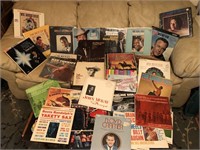 (42) Vintage, Mostly Classic Country Record Albums