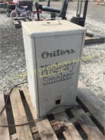 OUTERS ELECTRIC HICKORY SMOKER W/