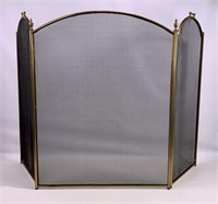 Brass fire screen, folds, wire screen with brass