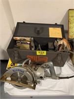 SKILSAW W/ SPARE BLADES IN METAL CASE