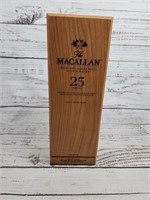 The Macallan 25 year old 2019 release wood box
