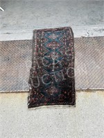 antique hand woven wool rug - 3.5 x 1.5