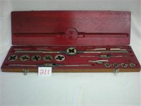 Large Standard Tap & Die Set (wood case)