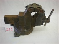 Chas Parker Co Bench Vise (4")