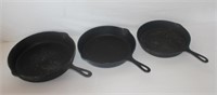 lot 3 cast iron frying pans
