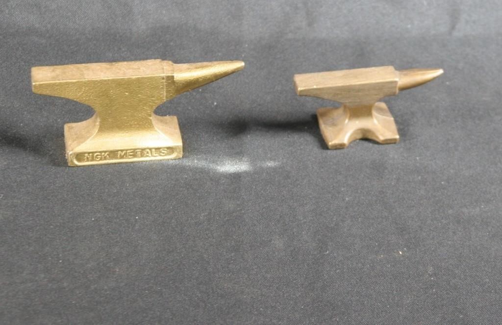 Anvils Small