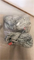 Froehlich woole grey /white yarn