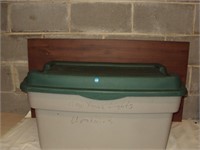 Large Rubbermaid Tote and Lid